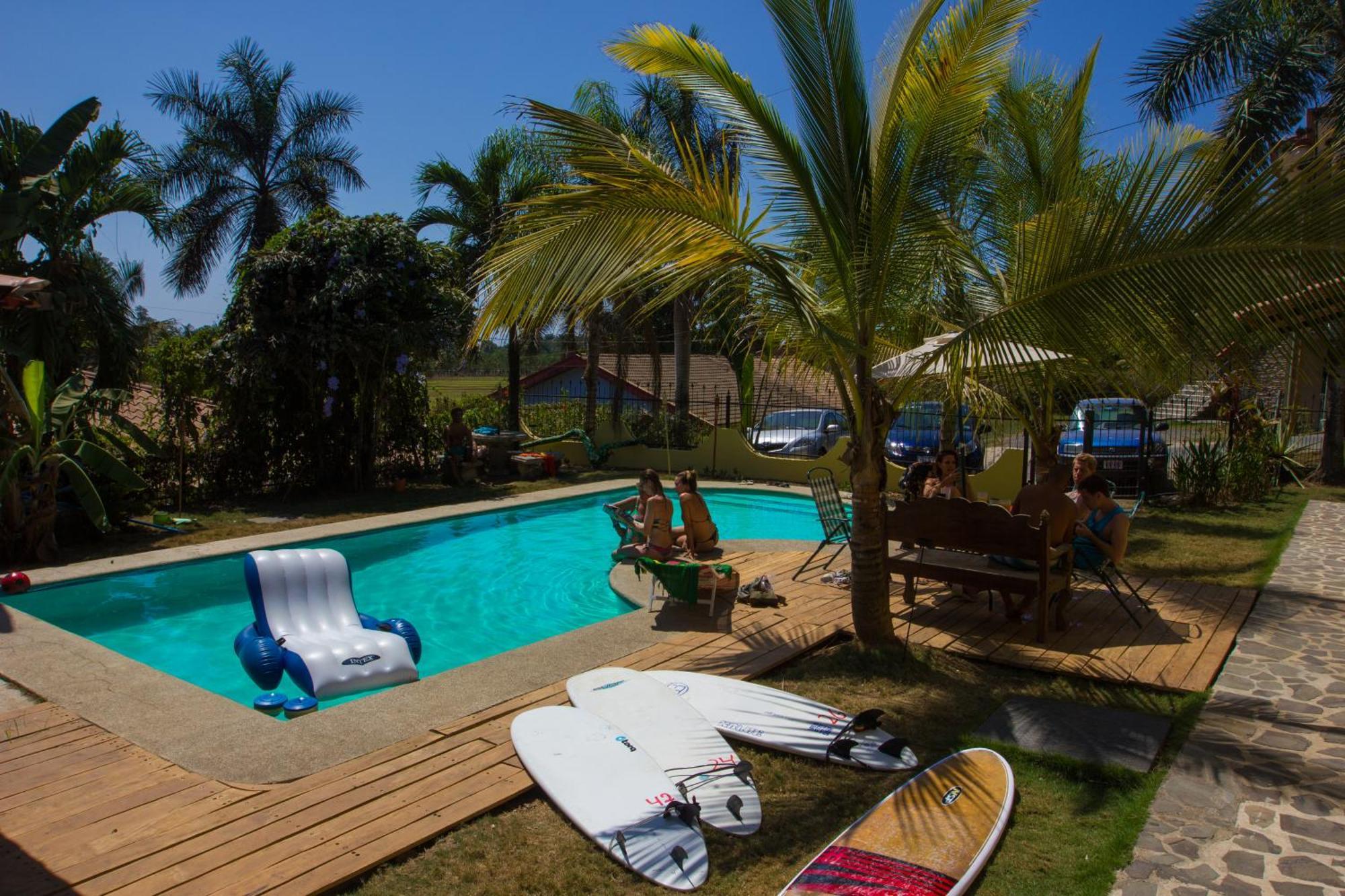 Wipeout Hostel Jaco Bagian luar foto