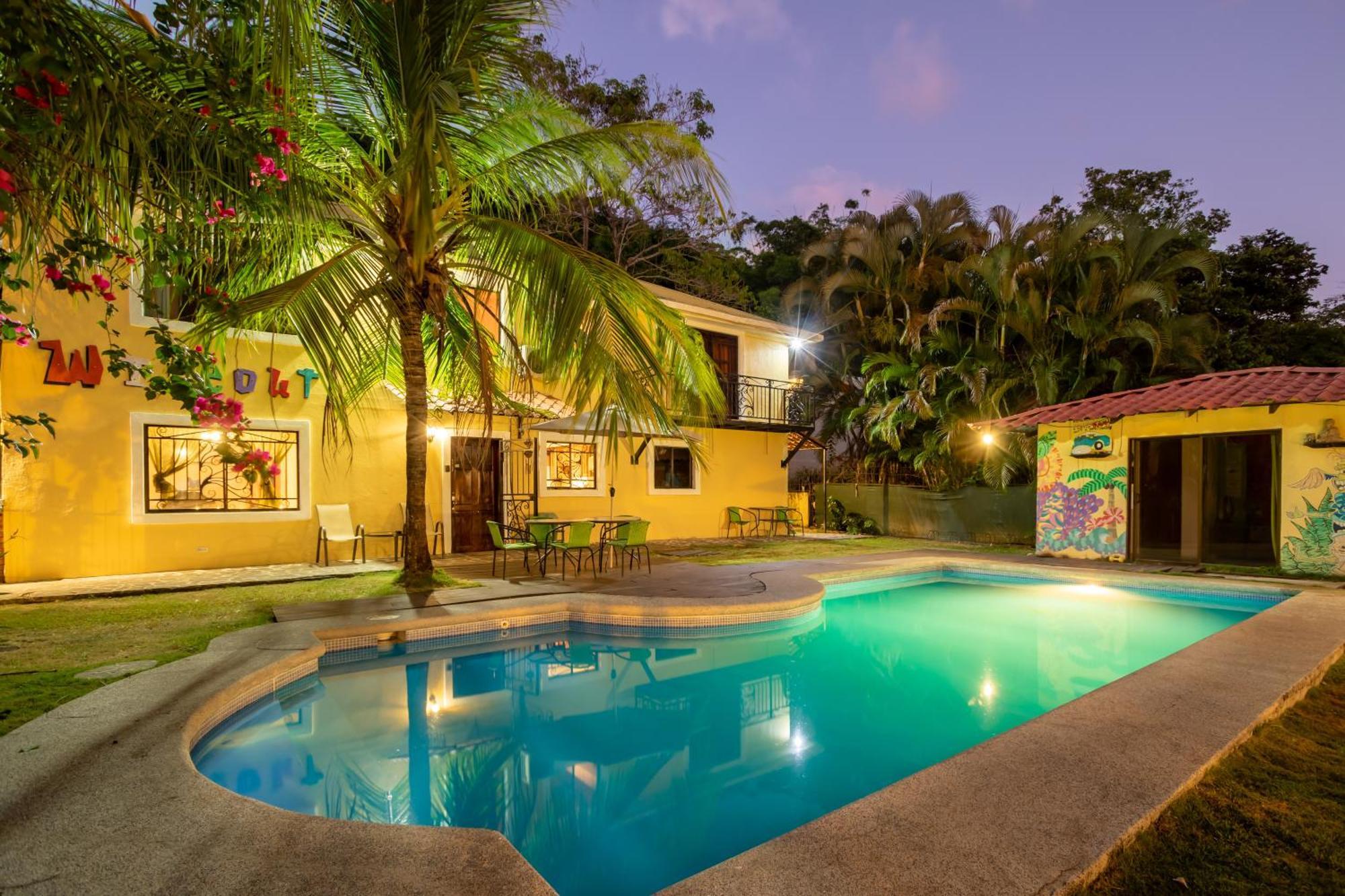 Wipeout Hostel Jaco Bagian luar foto
